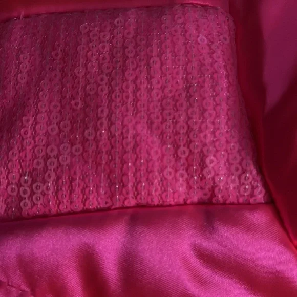 VEST. Hot pink with orange lining. Sequins on the shoulders. (XL) 14/16 - Picture 2 of 2